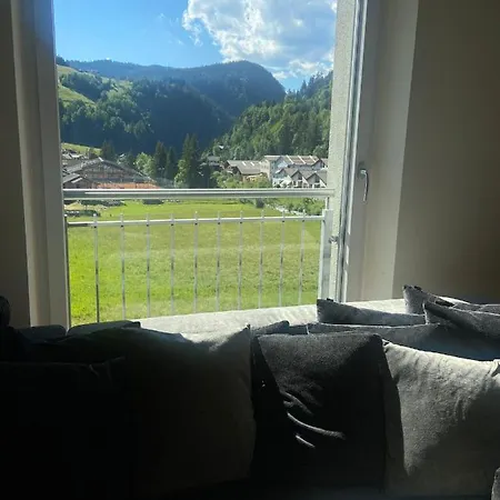 Luxury Arnaria